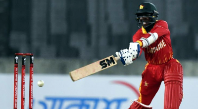 শুরুর ধাক্কা সামলে রানের গতি বাড়াচ্ছে জিম্বাবুয়ে