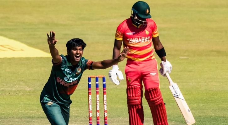 শুরুতেই হাসান মাহমুদের জোড়া আঘাত