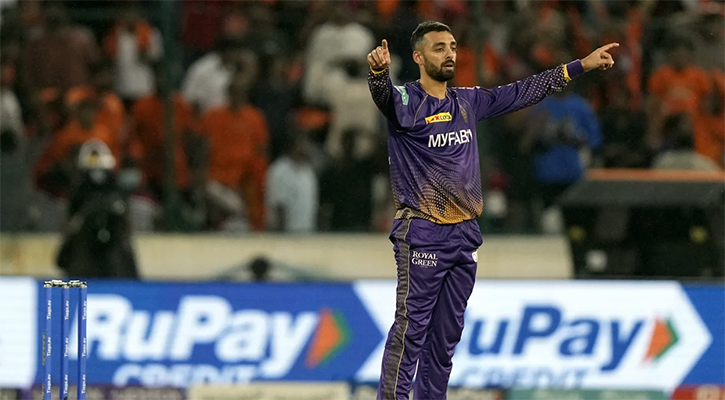 শেষ ওভারের নাটকীয়তায় হায়দরাবাদকে হারাল কলকাতা