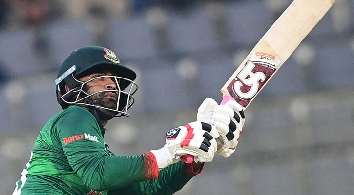 ছোট ছোট জুটি হলো, বড় রান পেল না বাংলাদেশ