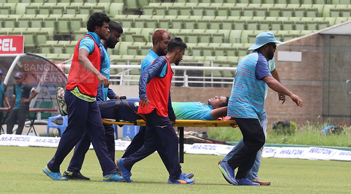 স্ট্রেচারে করে মাঠ ছাড়া সাইফউদ্দিন এখন ভালো আছেন