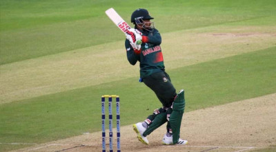 শান্তর প্রথম সেঞ্চুরিতে জয়ের আশায় বাংলাদেশ