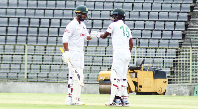 ইনিংস হার এড়াতে লড়বেন আফিফরা