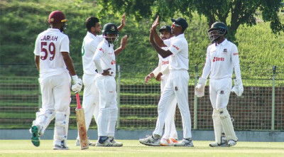 ইনিংস হার এড়িয়ে আফিফদের ড্র