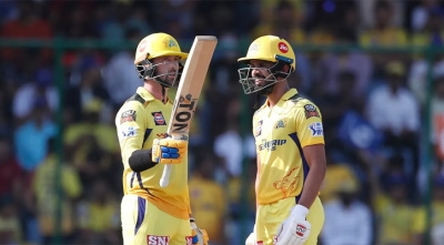 দাপুটে জয়ে প্লে-অফে চেন্নাই