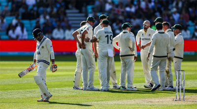 ব্যাটিংয়ের পর বোলিংয়েও দুর্দান্ত অস্ট্রেলিয়া, বিধ্বস্ত ভারত