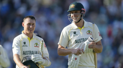 ভারতের লড়াই থামিয়ে অস্ট্রেলিয়ার দিন