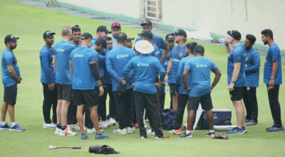 হাথুরুর ‘মন্ত্রী’ গামিনি, অনুশীলনে ছিল খুনসুটিও