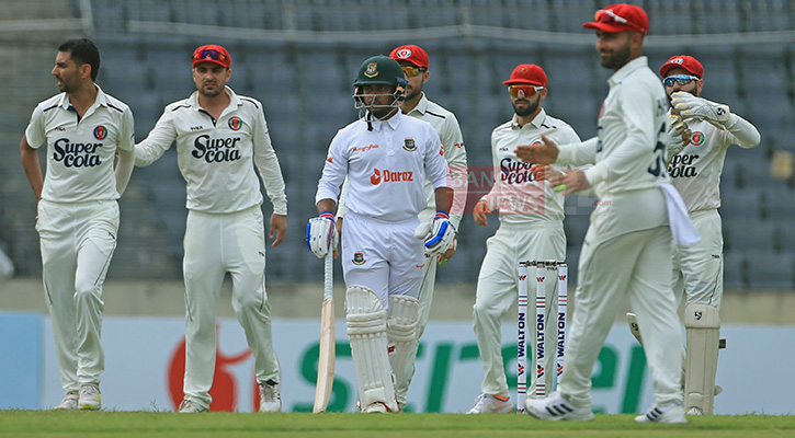 ক্যারিয়ারের প্রথম বলেই উইকেট মাসুদের, ফিরলেন জাকির