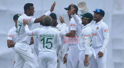 ফলো-অনের শঙ্কায় আফগানরা