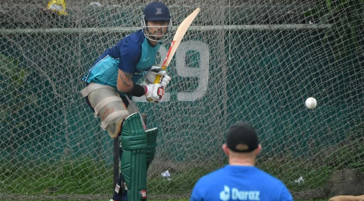 ‘দলে ফিরতে হলে সৌম্যকে রান করতে হবে’