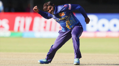 ওয়াকারের কীর্তি ছুঁলেন হাসারাঙ্গা, আইরিশদের বিদায় করে সুপার সিক্সে শ্রীলঙ্কা