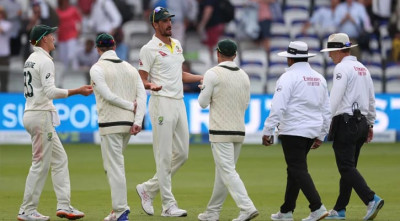 হাতে ছয় উইকেট, একদিনে ইংল্যান্ডের দরকার ২৫৭ রান