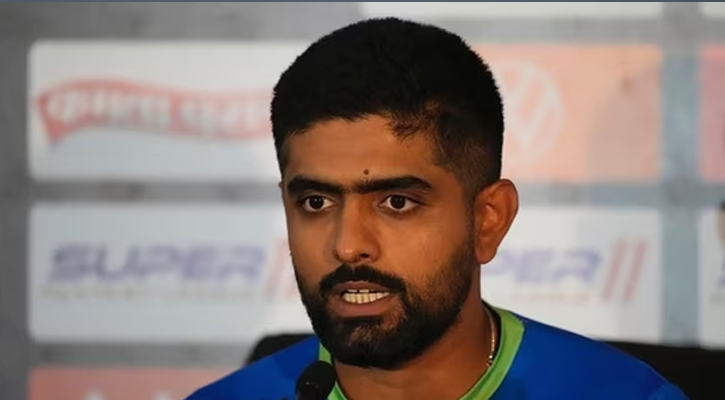 ভারতের চেয়ে পাকিস্তানকে এগিয়ে রাখছেন বাবর