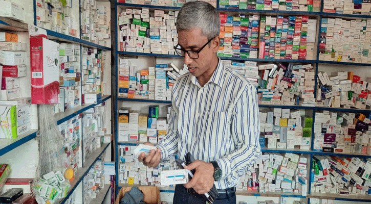৯ বছর আগে মেয়াদ শেষ, সেই ওষুধও পাওয়া গেল ফার্মেসিতে