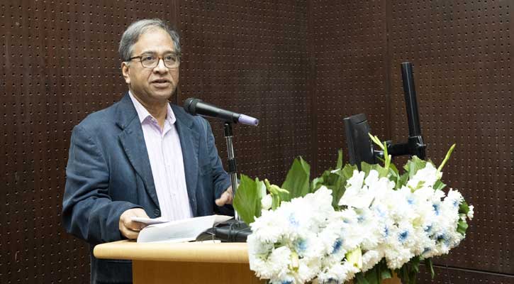 উপদেষ্টা হিসেবে আইইউবিতে যোগ দিলেন অধ্যাপক ফকরুল আলম