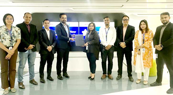 আইডিপি এডুকেশনের সঙ্গে গ্রামীণফোনের চুক্তি