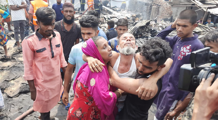 হাজারীবাগ বস্তিতে অগ্নিকাণ্ড