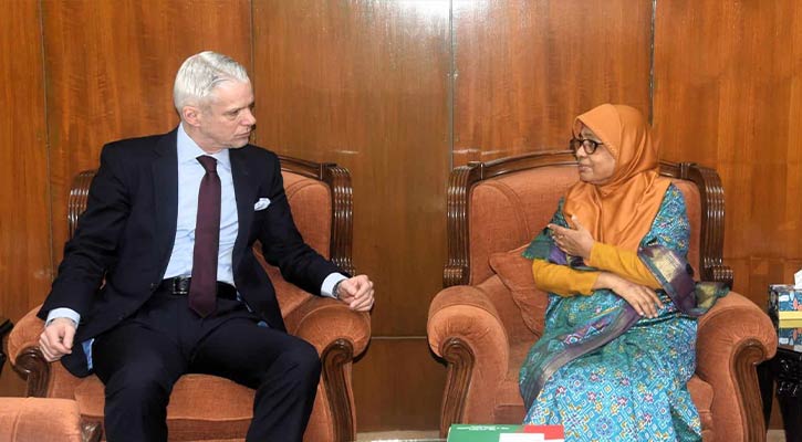 স্বাস্থ্য উপদেষ্টার সঙ্গে সুইজারল্যান্ডের রাষ্ট্রদূতের বৈঠক