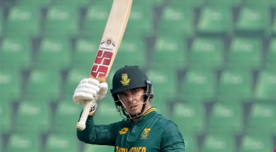 অভিষেকে ১৫০ রানে ‘প্রথম’ ব্রিটস্কি