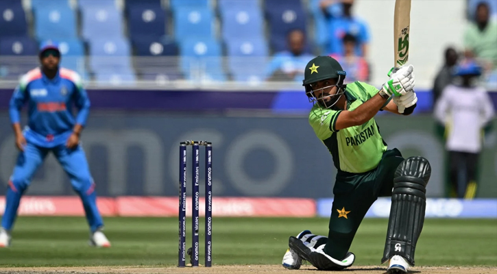 ভারতের বিপক্ষে ব্যর্থ বাবর, তবে গড়লেন নতুন রেকর্ড