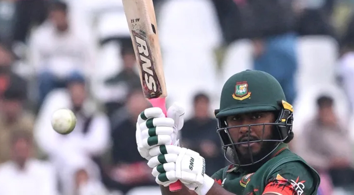 শান্ত-জাকেরের ব্যাটে বাংলাদেশের ২৩৬ রান