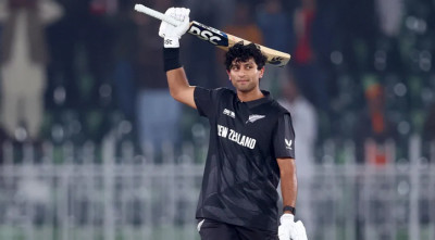 ১৬ ম্যাচ কম খেলেই মাহমুদউল্লাহকে ছুঁলেন রাচিন, গড়লেন নতুন রেকর্ডও