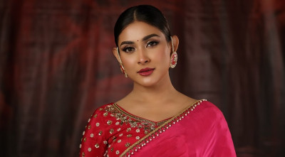 বিয়ের পর সুখবর নিয়ে হাজির মেহজাবীন