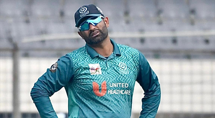 তামিমের সার্বিক অবস্থা ‘আশাব্যঞ্জক’, তবে এখনই ‘মুভ করা রিস্কি’