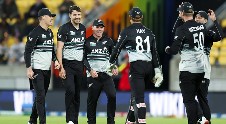 সেইফার্টের তাণ্ডবে উড়ে গেল পাকিস্তান