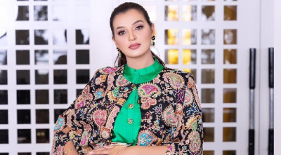 সমালোচনায় জবাব বর্ষার