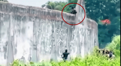 কারাগারের দেয়াল টপকে হাজতির পালানোর চেষ্টা, ভিডিও ভাইরাল 
