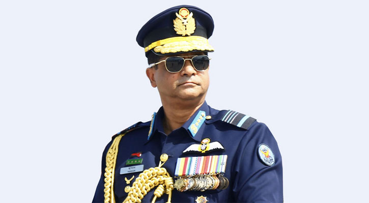 ইতালি সফর শেষে দেশে ফিরলেন বিমান বাহিনী প্রধান