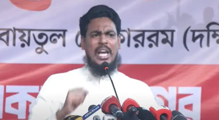 বাংলাদেশ একটি ক্রান্তিকাল অতিক্রম করছে: আখতার