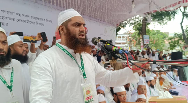 ভারতীয় দালালির চেতনাকে মুক্তিযুদ্ধের চেতনা বলে মার্কেটিং করেছে আ. লীগ: মামুনুল হক