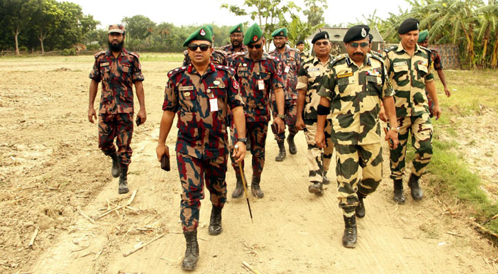 সীমান্তে অপরাধ দমনে চুয়াডাঙ্গায় বিজিবি-বিএসএফ পতাকা বৈঠক