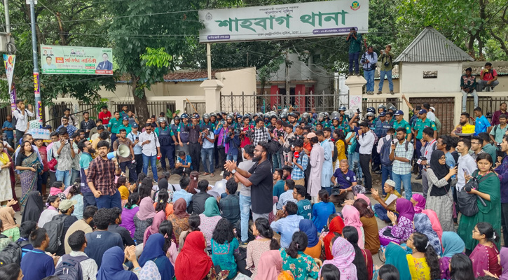 ৪৮ ঘণ্টা আল্টিমেটাম শেষে ফের শাহবাগ থানা ঘেরাও