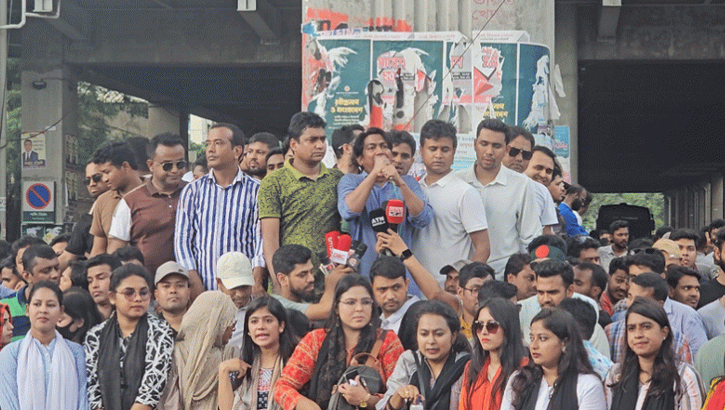 ‘সাম্যর হত্যাকারীদের ধরতে পারলে পুলিশকে ৫ লাখ টাকা পুরস্কার দেব’