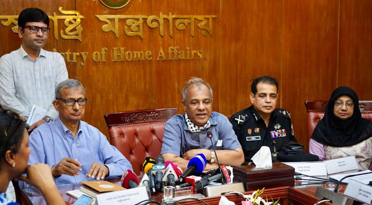 গার্মেন্টকর্মীদের চলতি মাসেই বোনাস দিতে হবে, জুনের শুরুতেই বেতন: স্বরাষ্ট্র উপদেষ্টা