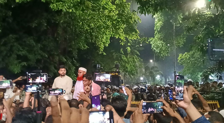 আন্দোলনে একাত্মতা জানাতে কাকরাইলে ইশরাক