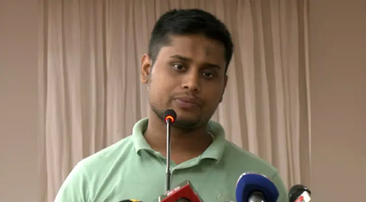 আরেকটি ওয়ান-ইলেভেনের পথ কেউ প্রশস্ত করছে কিনা সতর্কতা প্রয়োজন: হাসনাত