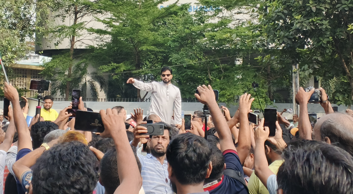 ইশরাকে রাজনীতিতে নাটকীয় মোড়, দৃশ্যপটে বিএনপি