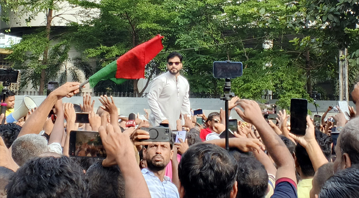 তিন উপদেষ্টার পদত্যাগ বা মুচলেকা চাইলেন ইশরাক