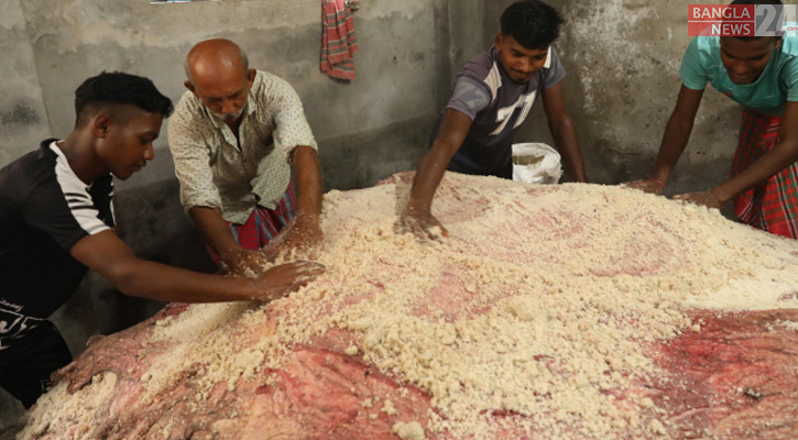 গাজীপুরে চামড়ার দাম কম থাকায় মাদরাসায় দান