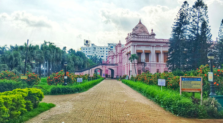 ৮ দিন পর শুক্রবার খুলছে আহসান মঞ্জিল