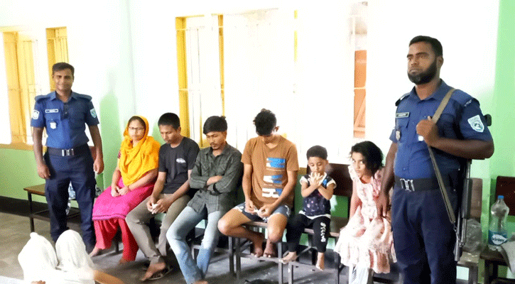 পঞ্চগড়ে ৪ ভারতীয়সহ ১৬ জনকে পুশ ইন বিএসএফের