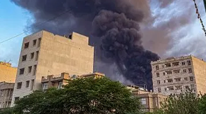 তেহরানে বাবা, খোঁজ না পেয়ে উৎকণ্ঠায় ব্রিটিশ তরুণী