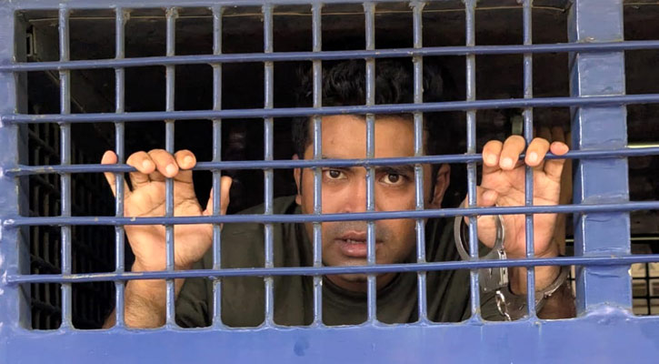 জেলগেটে আটক ছাত্রলীগ নেতাকে বিস্ফোরক মামলায় গ্রেপ্তার