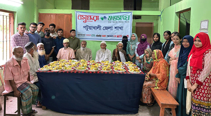বৃদ্ধাশ্রমে বসুন্ধরা শুভসংঘের নবীন-প্রবীণ আড্ডা