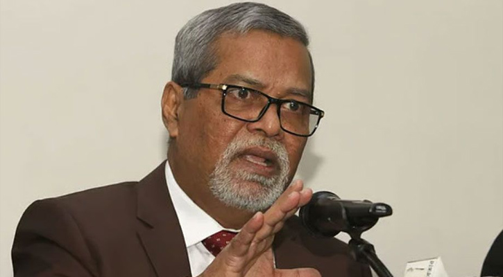 সাবেক সিইসি নুরুল হুদাকে ধরে পুলিশে দিল বিক্ষুব্ধরা